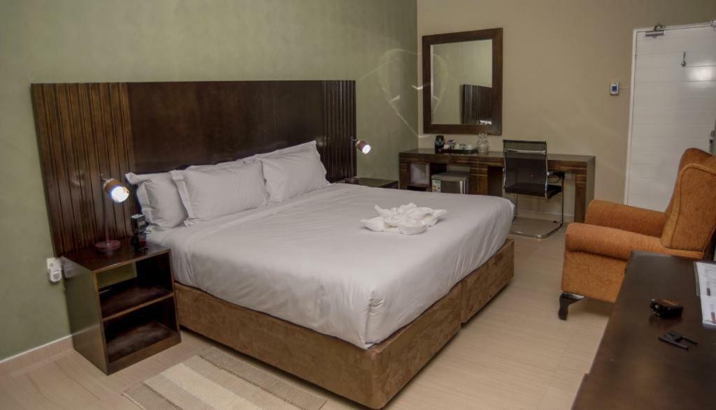 Peaconwood Boutique Villa Palapye Екстер'єр фото